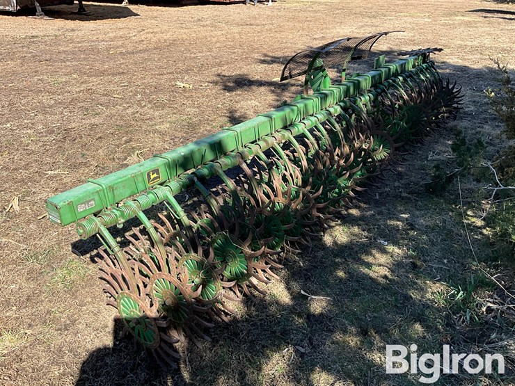 john-deere-400-image-6