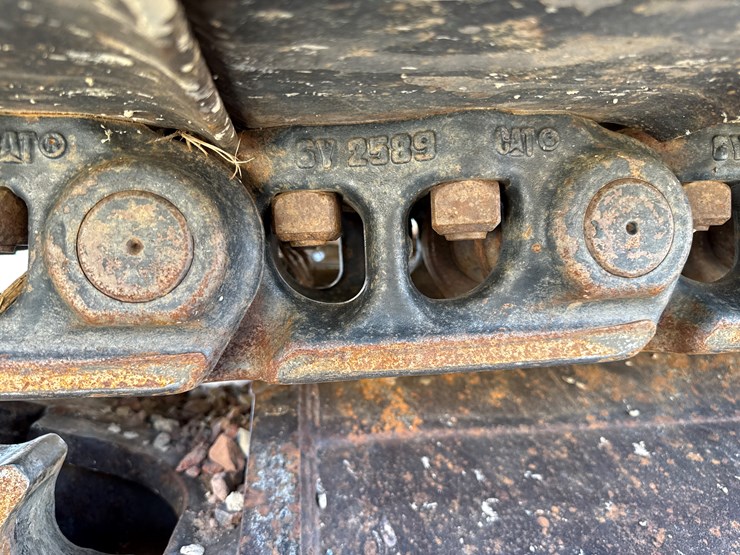 2011-caterpillar-336e-image-94