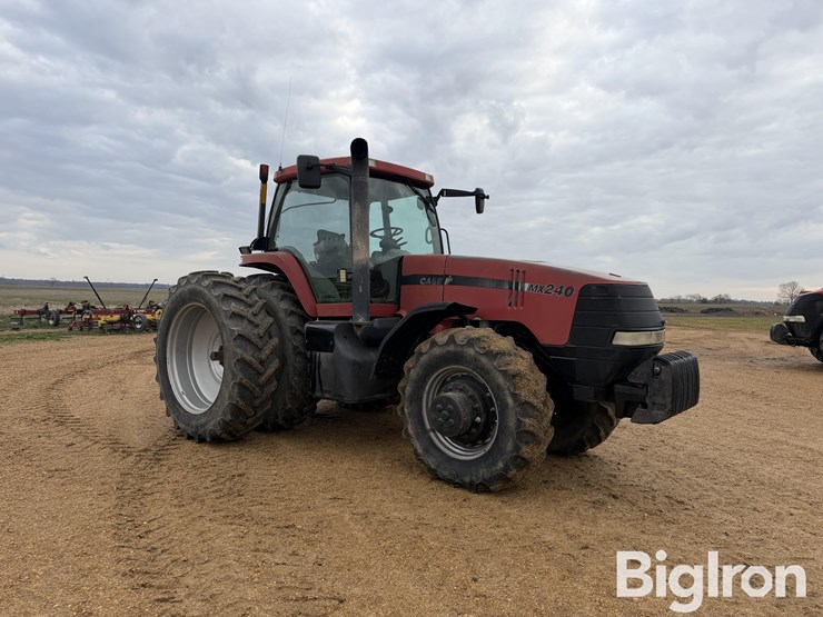 2001-case-ih-mx240-image-3