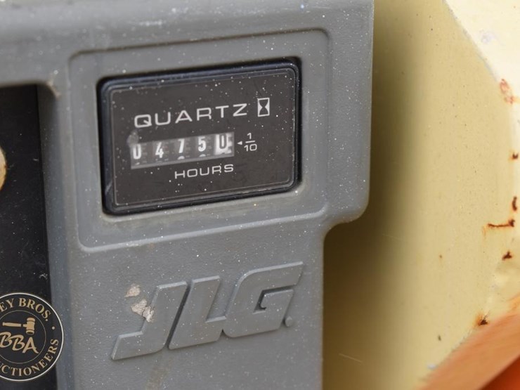 2015-jlg-2646es-image-14