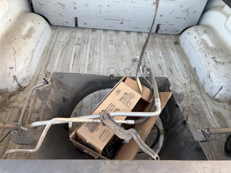 2016-dodge-2500-image-23