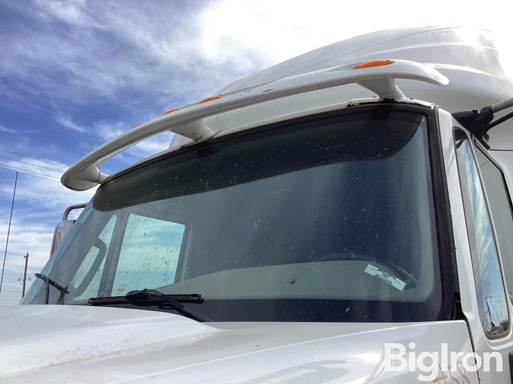 2015-international-prostar-image-11