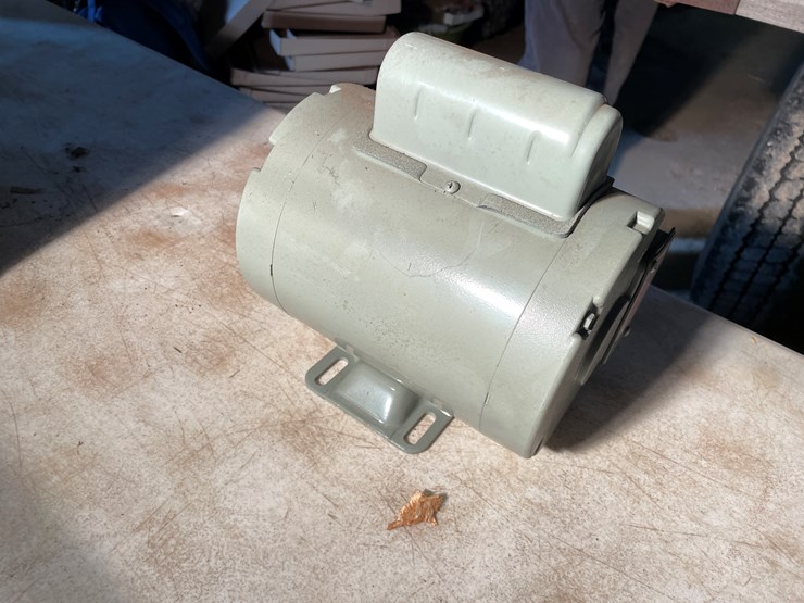 #2544-•-new-leeson-electric-motor-image-3