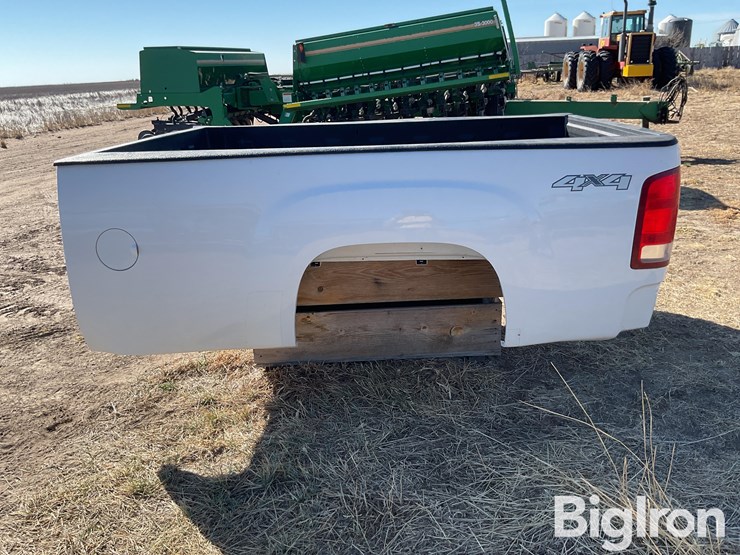 2013-gmc-3500-image-8