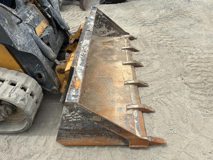 2018-deere-317g-image-6