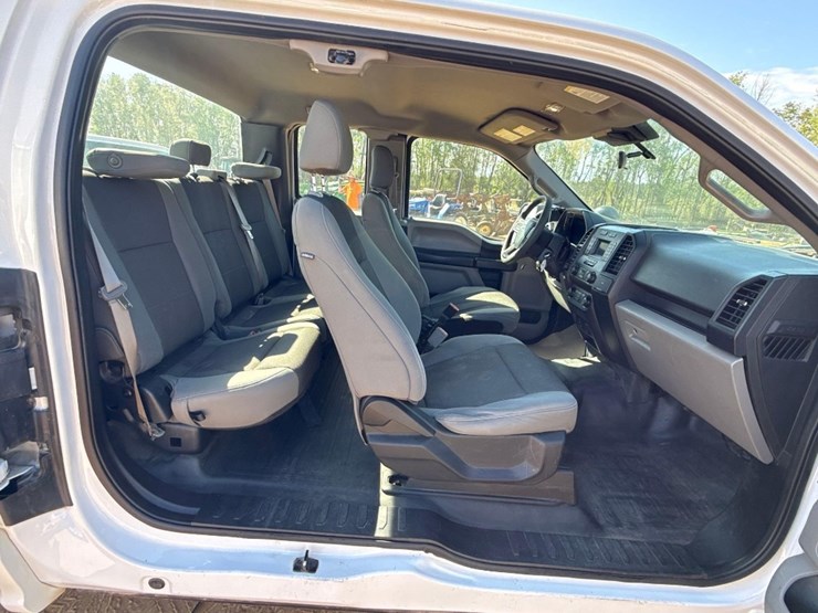 2019-ford-f150-xl-image-8