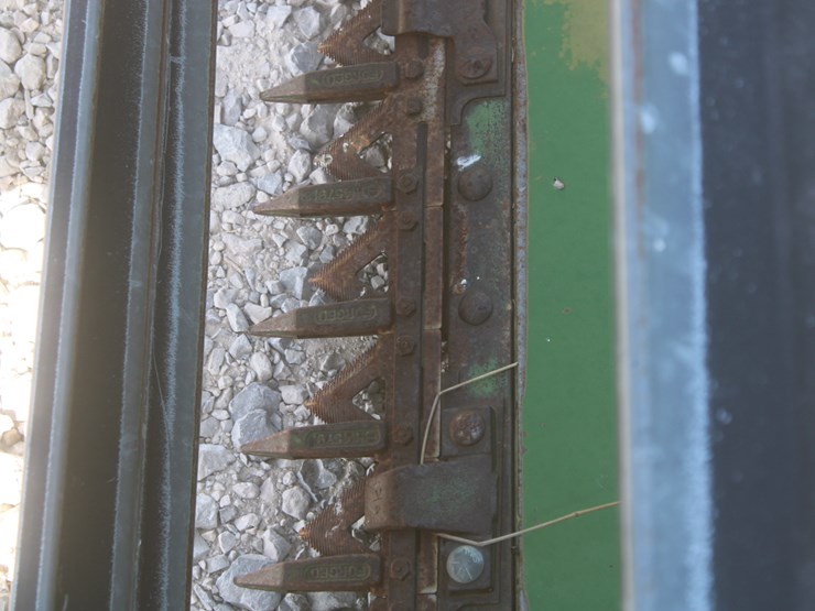 john-deere-224-image-18