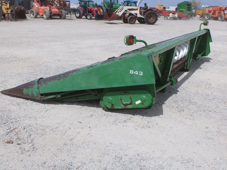 john-deere-843-image-3