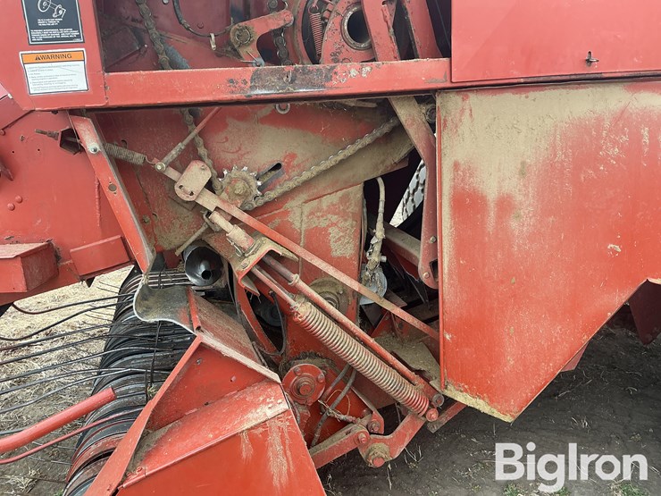 hesston-4910-image-17