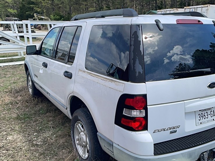 ford-explorer-image-4