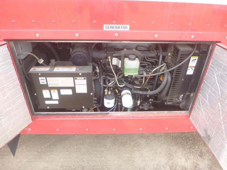 2005-freightliner-mt55-image-8