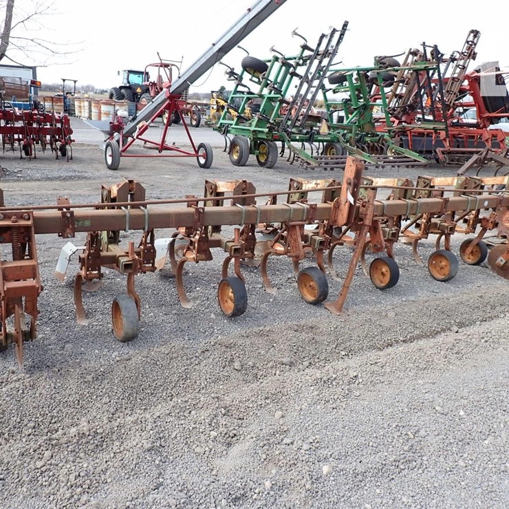 GLENCOE 6R-30", CULTIVATOR 3241