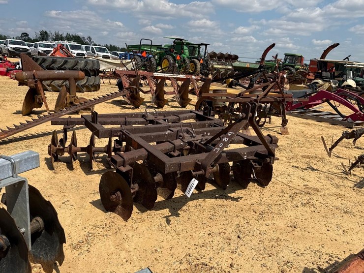 massey-ferguson-5-image-1