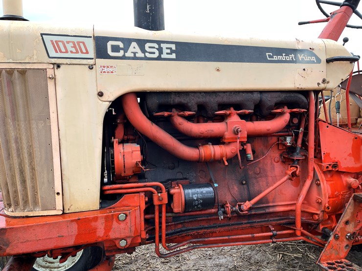 #105-•-case-1030-comfort-king-diesel-tractor-with-duals-image-9