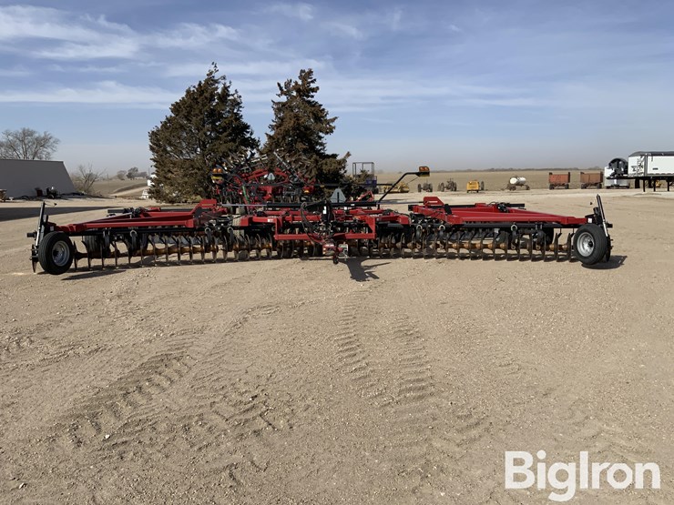 2014-case-ih-370-image-2