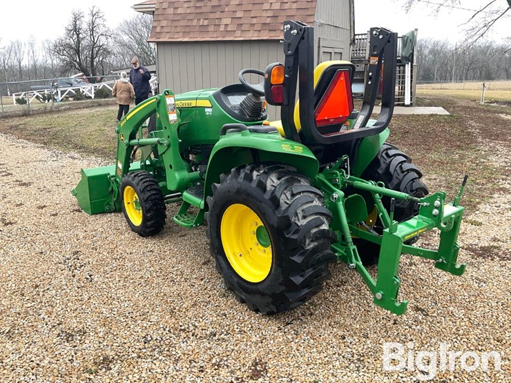 2020-john-deere-3033r-image-7