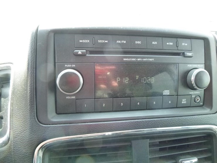 2014-dodge-grand-caravan-image-18