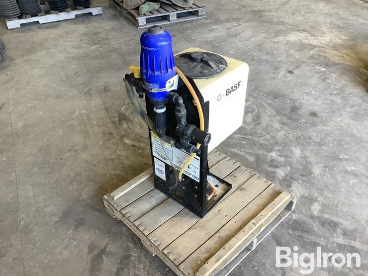 dosatron-d14mz2-liquid-fertilizer-metering-system-image-5