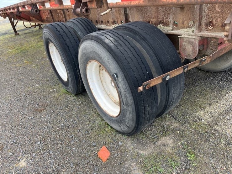 1985-utility-flatbed-image-13