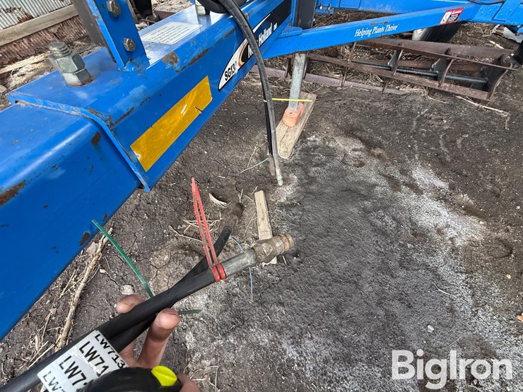 new-holland-195-image-13