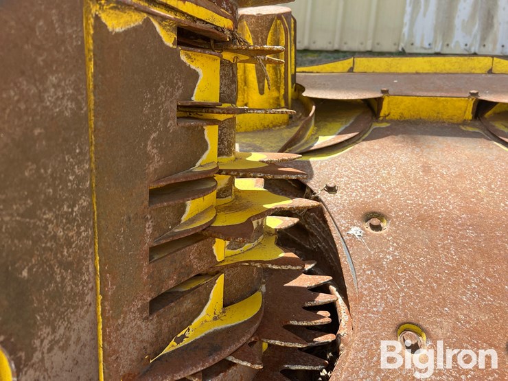 john-deere-688-image-11