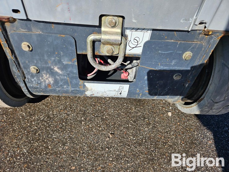 2016-jlg-20mvl-image-14