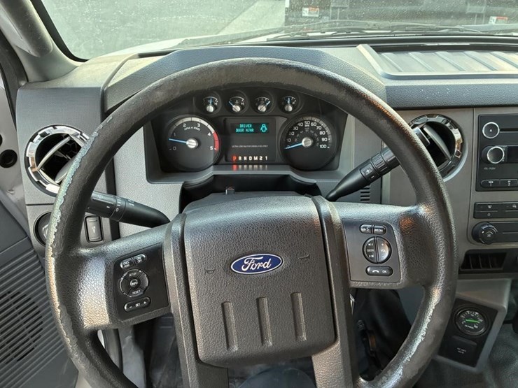 2016-ford-f650-xlt-image-18