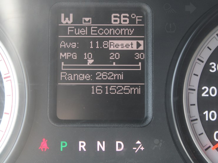 2015-dodge-3500-image-31