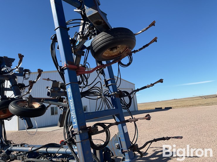 blu-jet-landwalker-image-15