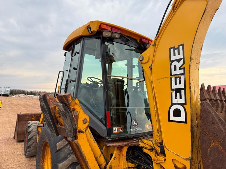 john-deere-410-image-16