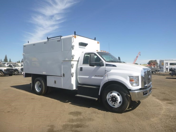 2019-ford-f750-image-2