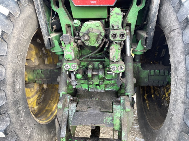 john-deere-4840-image-30