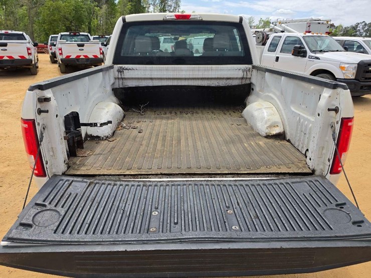 2016-ford-f150-xl-image-7