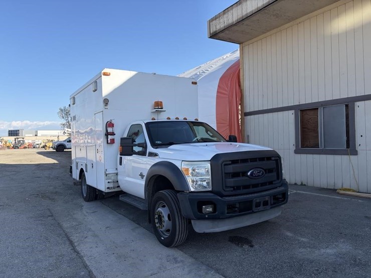 2012-ford-f550-image-2