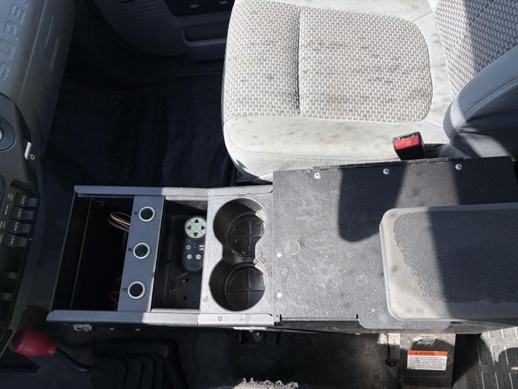 2015-ford-f550-sd-image-17