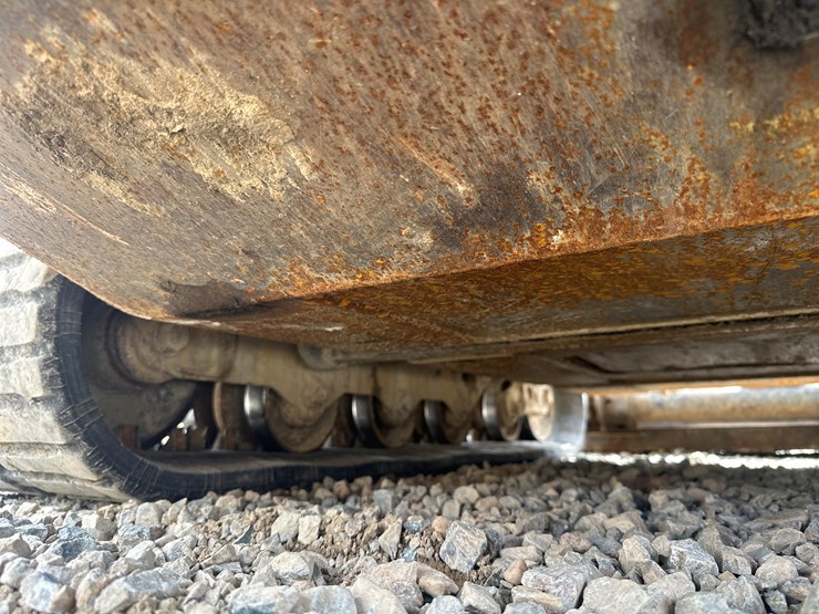 2017-caterpillar-239d-image-48