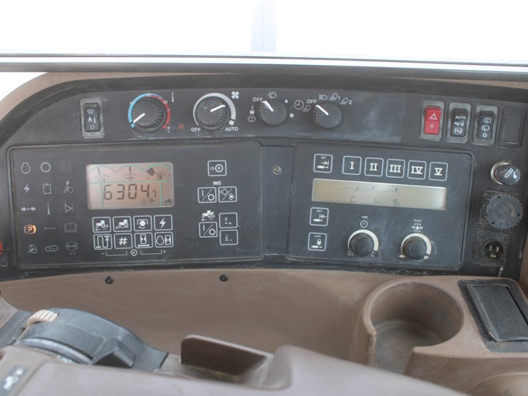 john-deere-8120-image-24