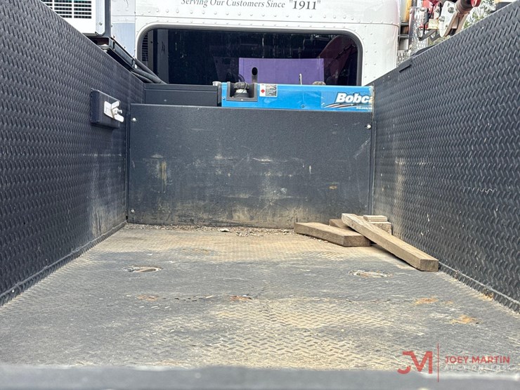 peterbiltpb337-service-truck-image-38