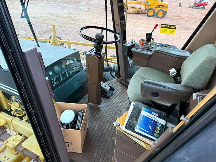 ag-chem-rogator-664-image-54