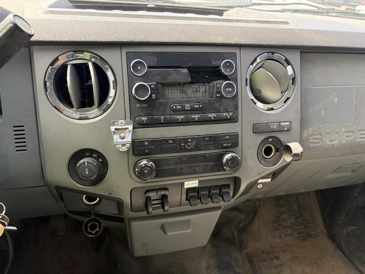 2011-ford-f250-xlt-image-17