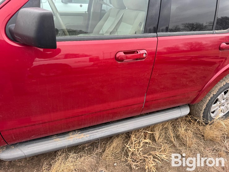 2010-ford-explorer-xlt-image-20