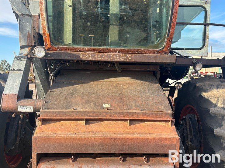 1977-gleaner-l2-image-10