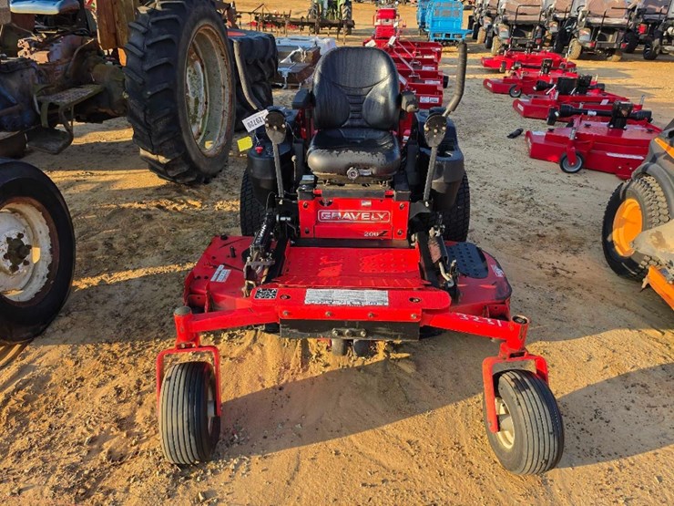 gravely-260z-image-2