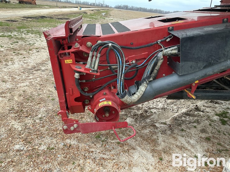 2016-case-ih-8240-image-15