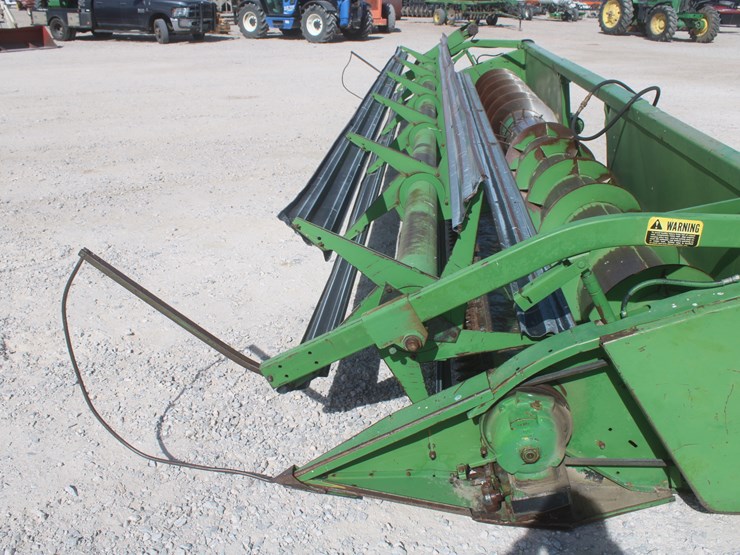 john-deere-224-image-17