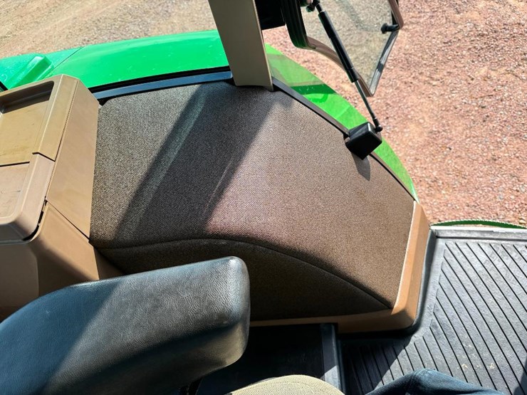 john-deere-7200-image-51