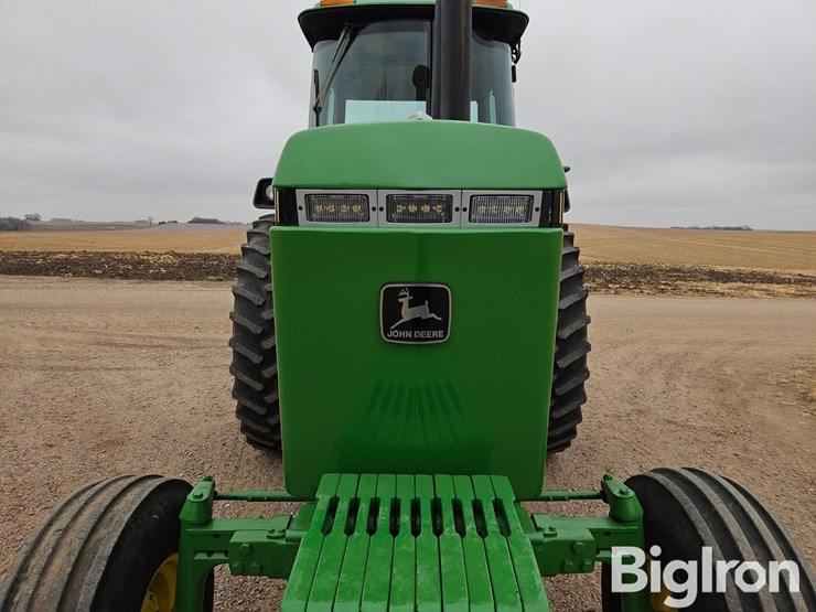 1992-john-deere-4455-image-12