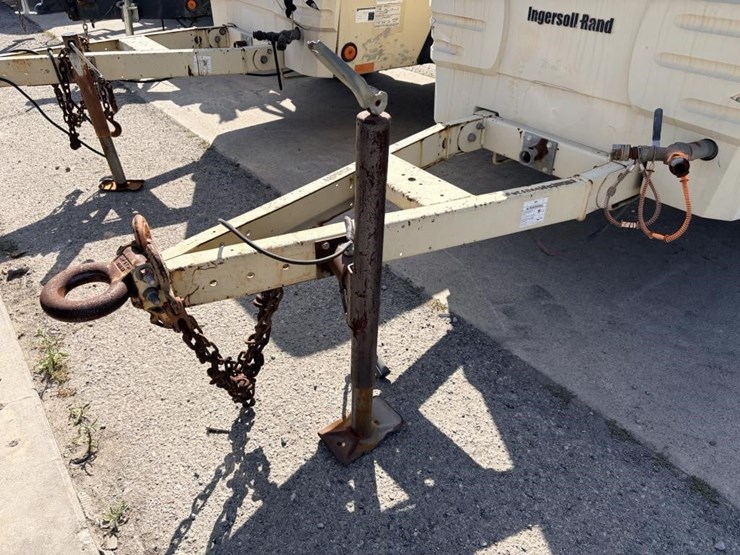 2008-john-deere-2-image-5