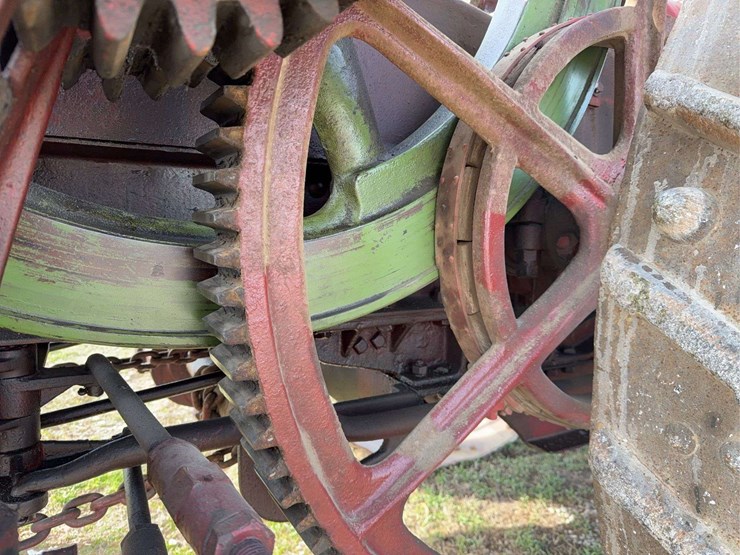 25hp-international-type-d-titan-image-23