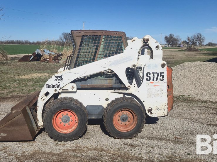 2004-bobcat-s175-image-8